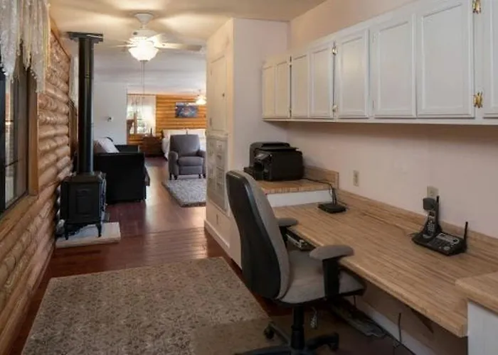 Amazing Spacious Log For Lage Family Groups With Incredible Backyard And Fantastic Views In Williams, Arizona * Williams